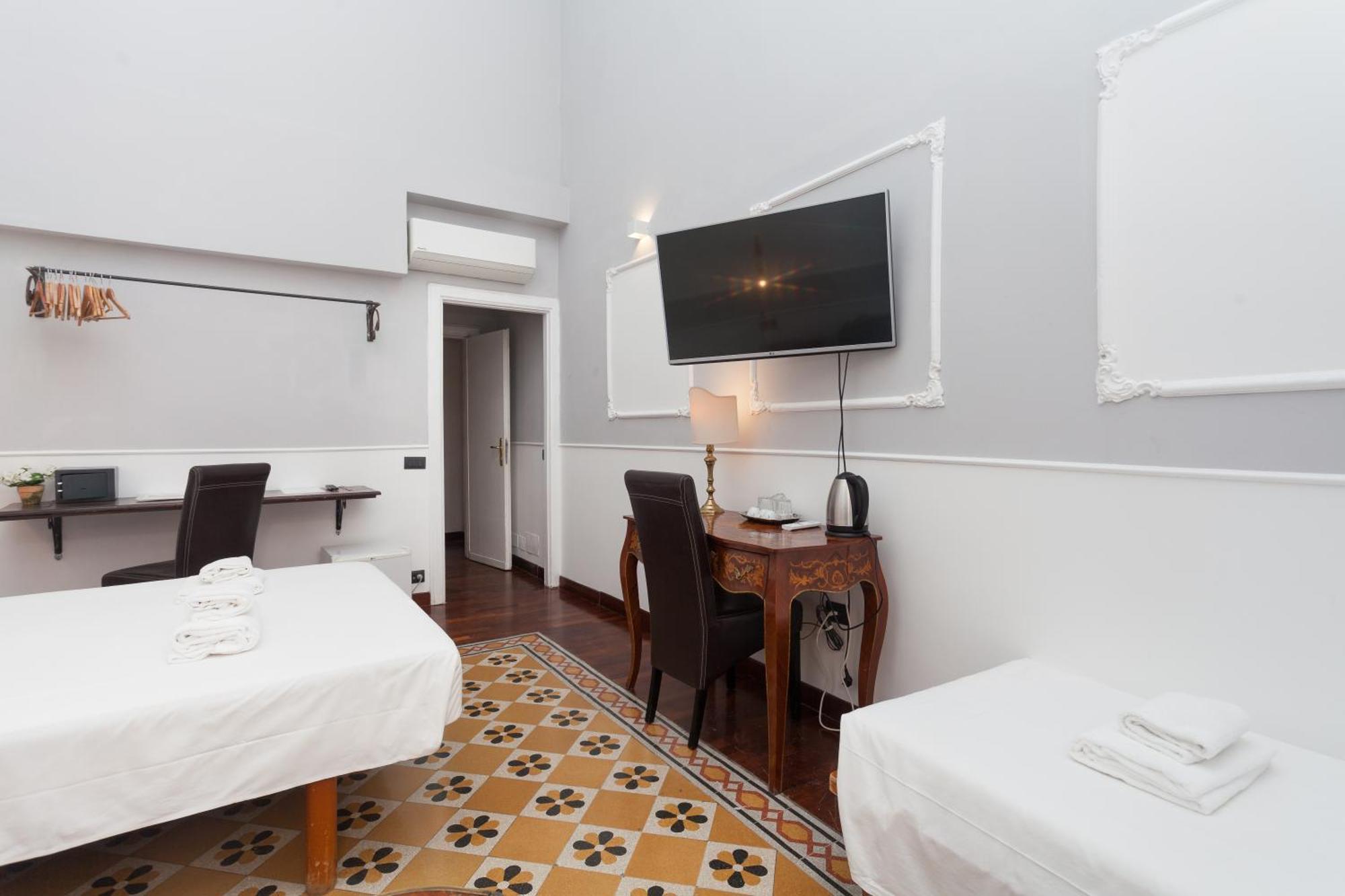 Palazzo Del Duca Piazza Navona Pensión 3*